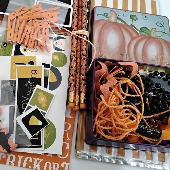 Halloween DIY Craft Supply Inspiration Kit - Picture 1 of 6